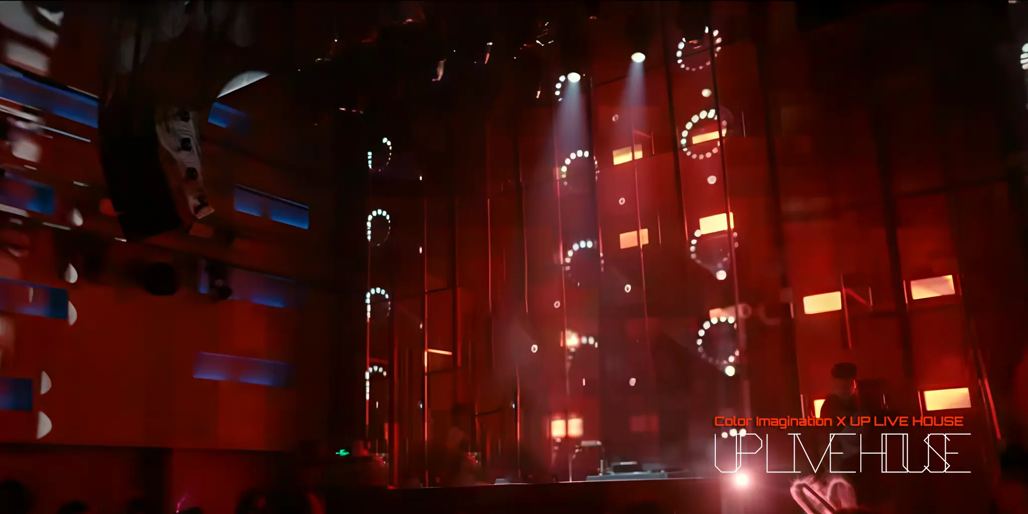 UP LIVEHOUSE (8) 拷贝.webp 博朗灯光舞台应用效果3